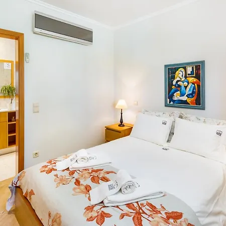 Pine Cliff By The Portuguese Butler * Olhos de Agua (Albufeira)